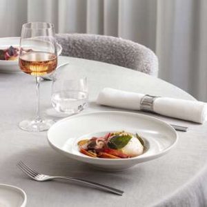 Set 2 pahare vin rosu Grand Royal Gold